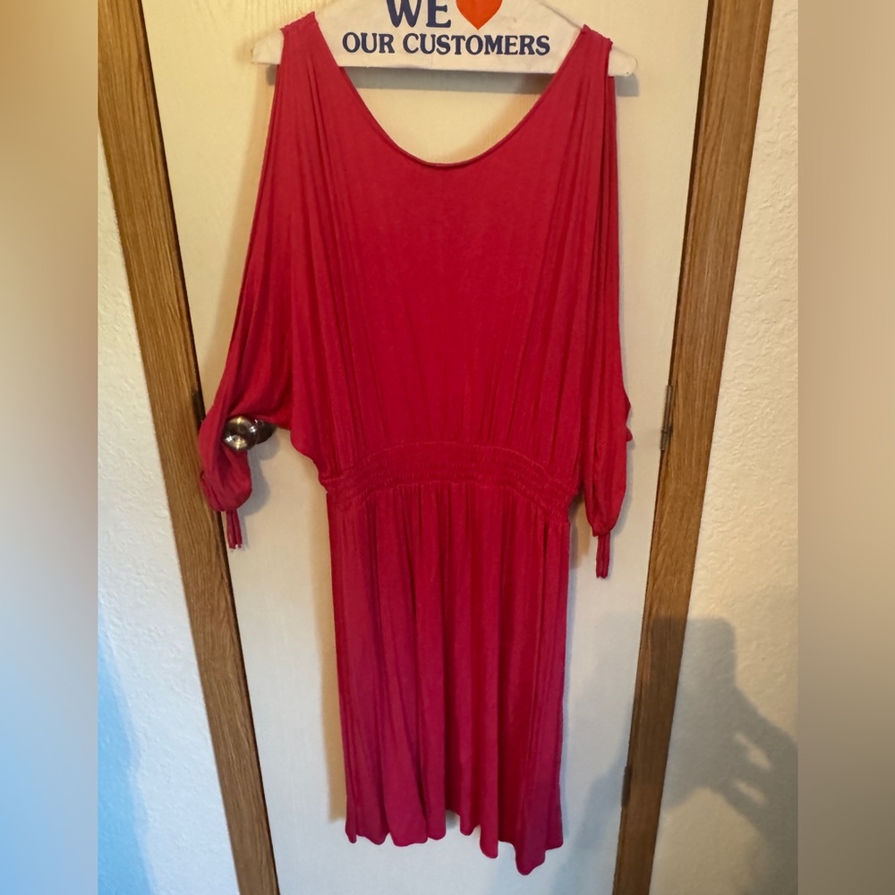 Fushia cold-shoulder Dress